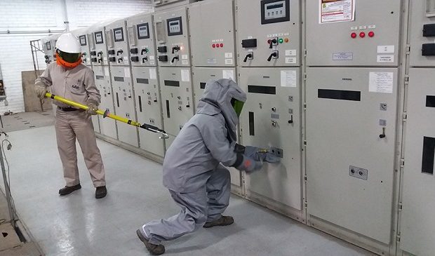 Personal técnico de SEEMD Projects en trabajos de comisionamiento
